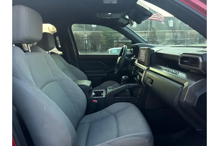 2024 Tacoma TRD Sport Double image 10
