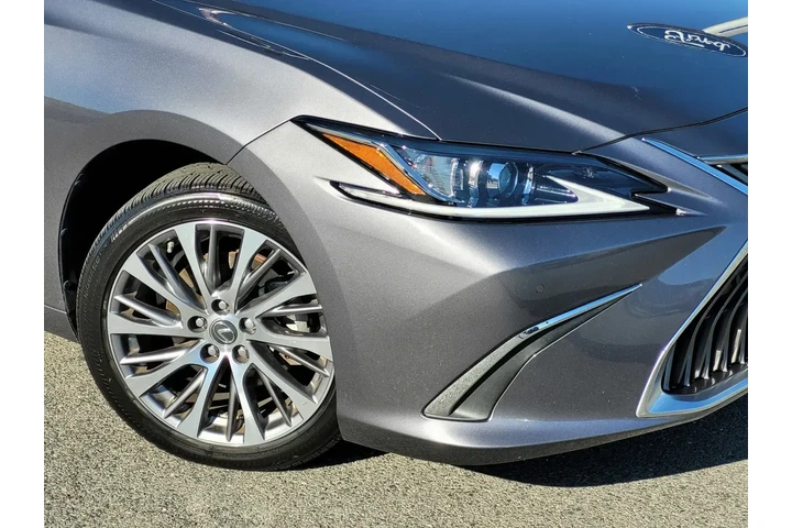 $31750 : Lexus ES 350 2020 4dr Sedan image 9