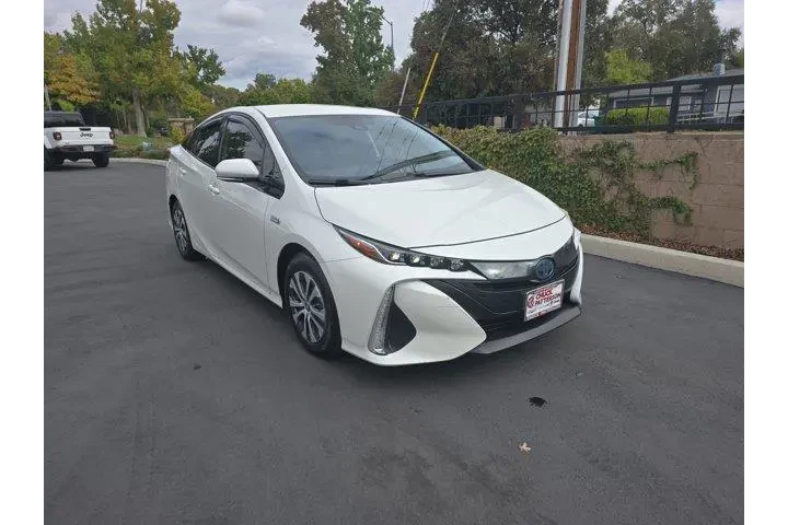 $25995 : Toyota Prius Prime 2020 XLE image 1