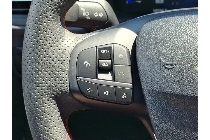 $24995 : Ford Escape 2023 ST-Line 4dr image 9