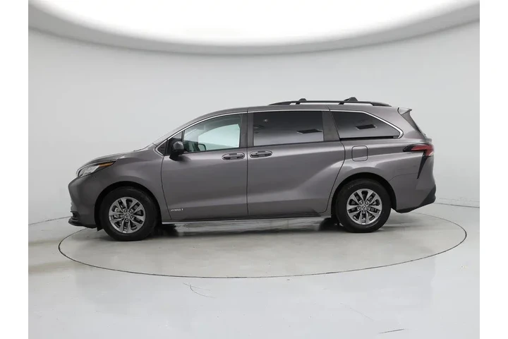 $35998 : Toyota Sienna 2021 LE 8-Pass image 3