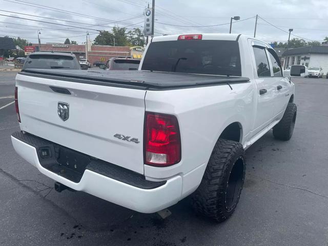 $22500 : 2017 RAM 1500 CREW CAB image 3