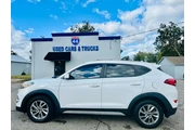 $11995 : 2017 Tucson SE thumbnail