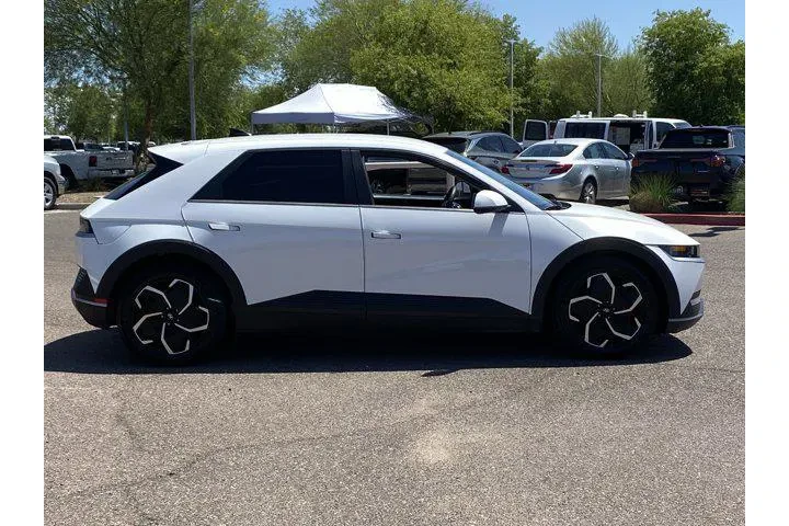 $26499 : Hyundai IONIQ 5 2022 SE 4dr image 2