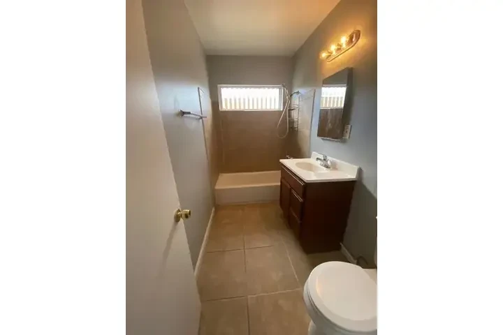 $1895 : PARA MÁS INFORMES image 1