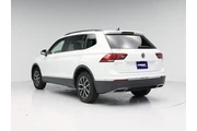 $19998 : Volkswagen Tiguan 2020 SE 4d thumbnail