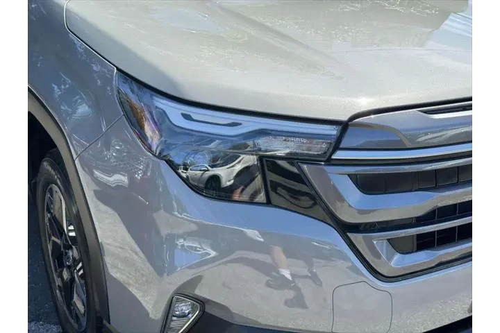 $30895 : Subaru Forester 2025 AWD Pre image 8