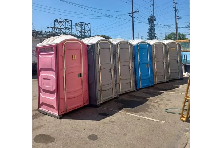 Baños portátiles 🎈🎈🎈🎈🎈🎈 image 4