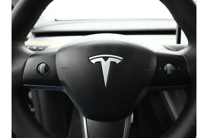 $31800 : Tesla Model Y 2022 AWD Perfo image 10