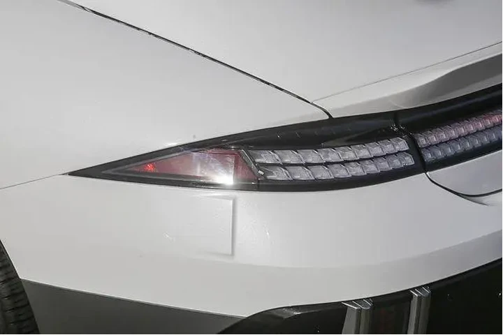 $32992 : Hyundai IONIQ 6 2025 SEL 4dr image 10