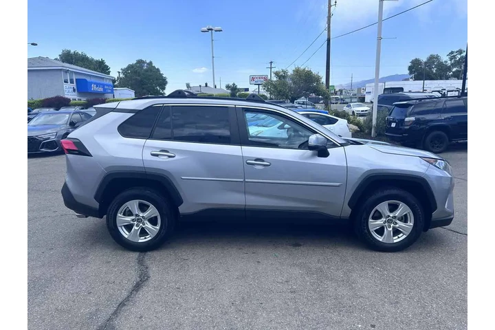 $24995 : 2021 RAV4 XLE image 6