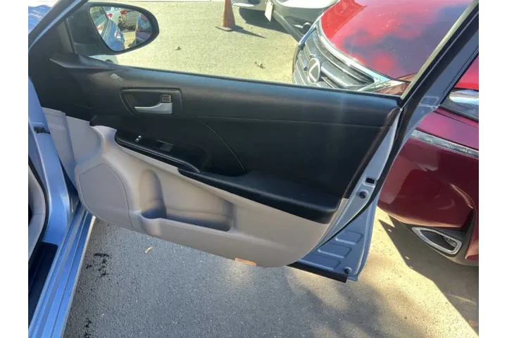 $9999 : 2012 Camry LE image 7