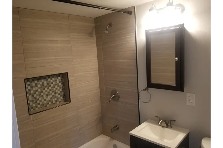 $1350 : Apt estudio en Maywood image 3