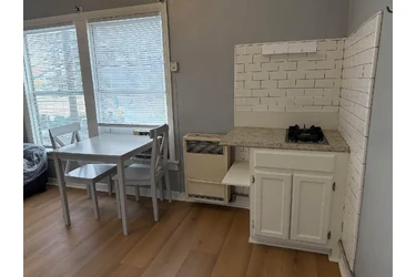 CUARTO DE RENTA EN- L.A. 90007 en Los Angeles
