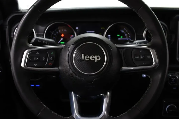 $28500 : Jeep Wrangler 2023 4x4 Sahar image 10