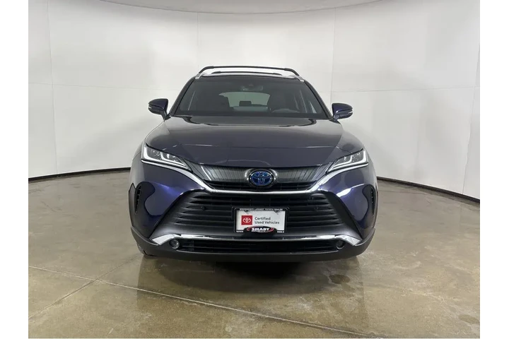 $31994 : Gold Certified2023 Venza LE image 8