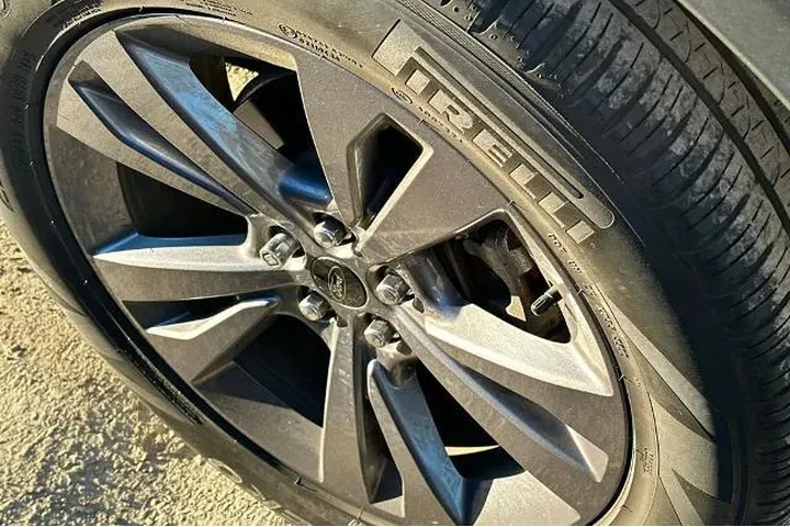 $27871 : Ford Explorer 2023 XLT 4dr S image 4