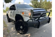2015 Tundra SR5 en Chicago