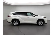 $24998 : Toyota Highlander 2021 L 4dr thumbnail