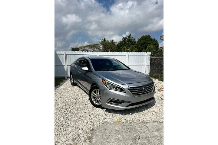 $3900 : Hyundai Sonata ( CASH ) image 1