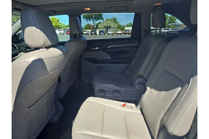 $33995 : Toyota Highlander 2018 AWD L image 8