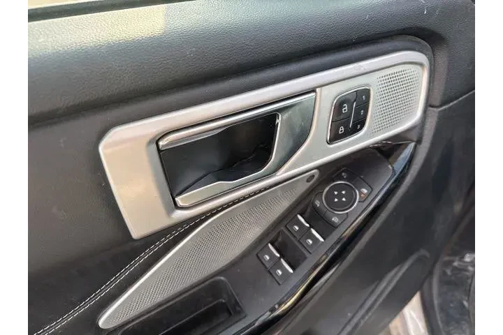 $26000 : Ford Explorer 2021 AWD ST 4d image 9