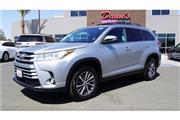 $24298 : 2019 Highlander XLE Sport Uti thumbnail