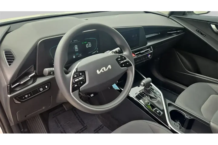 $21450 : Kia Niro 2023 LX 4dr Crossov image 9
