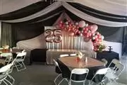 Mesasillascarpas arcosdeglobos en Los Angeles
