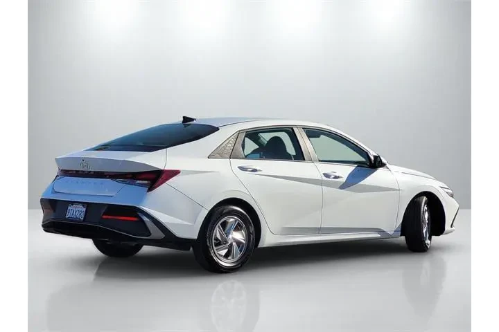 $20543 : Hyundai ELANTRA 2025 SE 4dr image 4