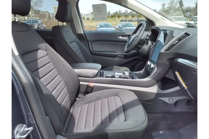 $31999 : Ford Edge 2024 AWD SE 4dr SU image 5