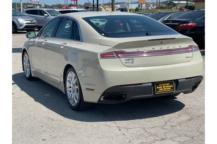 $8900 : 2015 MKZ image 4