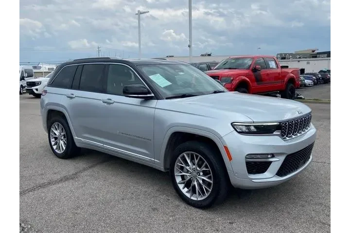 $31208 : Jeep Grand Cherokee 2022 4x4 image 2