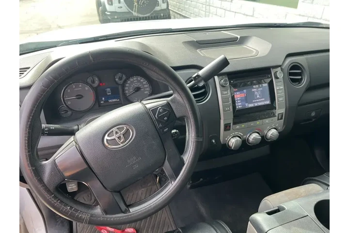$16779 : Toyota Tundra 2014 4x2 SR 4d image 5