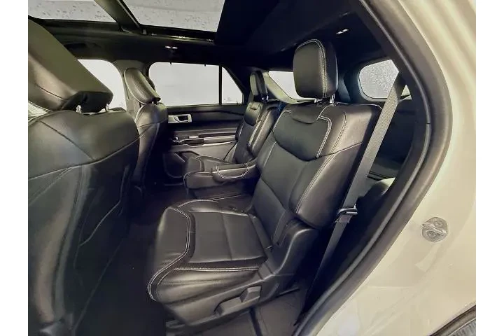 $39000 : Ford Explorer 2023 AWD ST 4d image 5