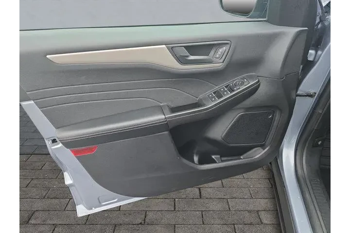 $20995 : Ford Escape 2022 AWD SE 4dr image 10