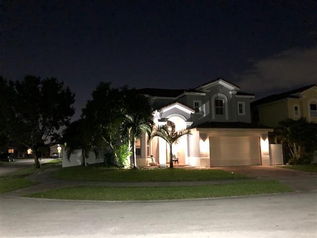 $770000 : MIAMI CUTLER BAY 11047SW 243LN image 1