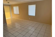 $800 : Beautifully 2-bedroom, 1-bath! thumbnail