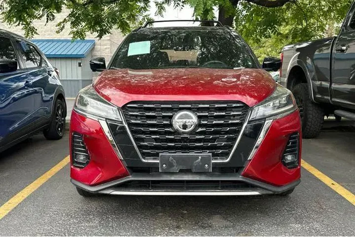 $18995 : Nissan Kicks 2021 SR 4dr Cro image 2
