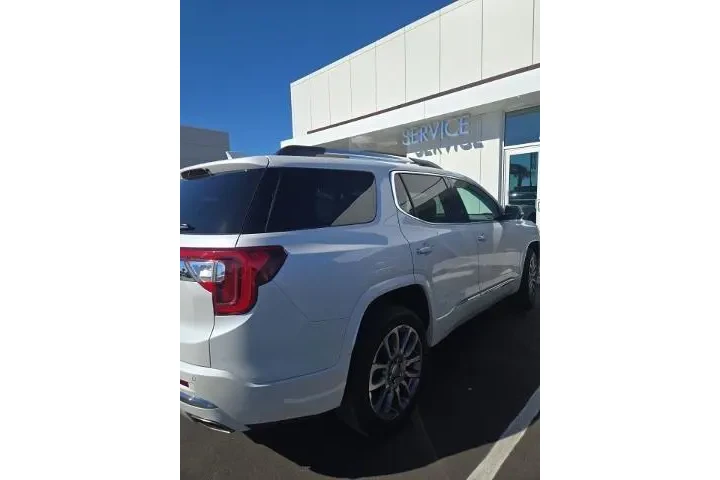 $35623 : GMC Acadia 2023 Denali 4dr S image 4