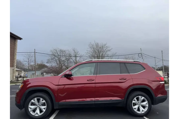 $8999 : 2018 Atlas V6 SE image 5