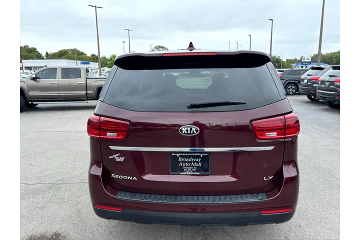 $15980 : 2020 Sedona LX FWD image 3