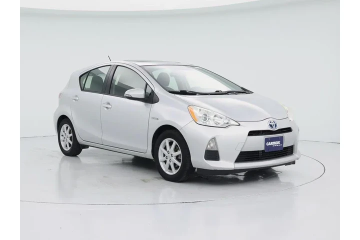 $14599 : Toyota Prius c 2014 Three 4d image 1