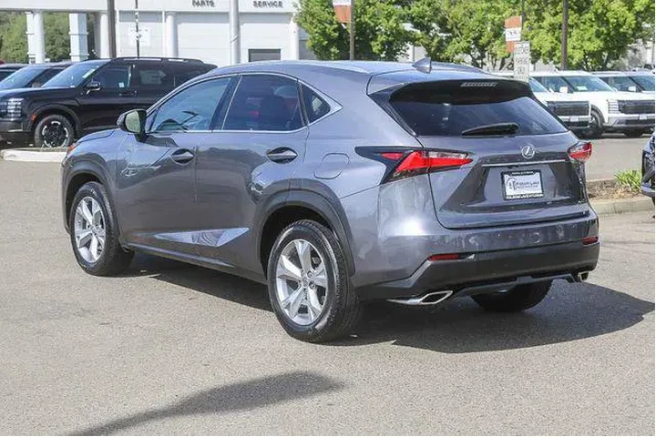 $18491 : Lexus NX 200t 2017 4dr Cross image 2