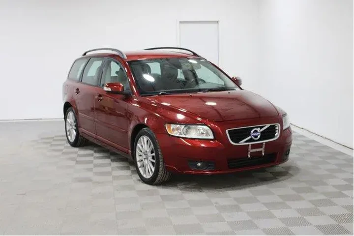 $10985 : Volvo V50 2011 T5 4dr Wagon image 1