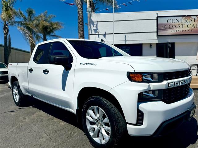 $27995 : 2021 Silverado 1500 Custom image 4