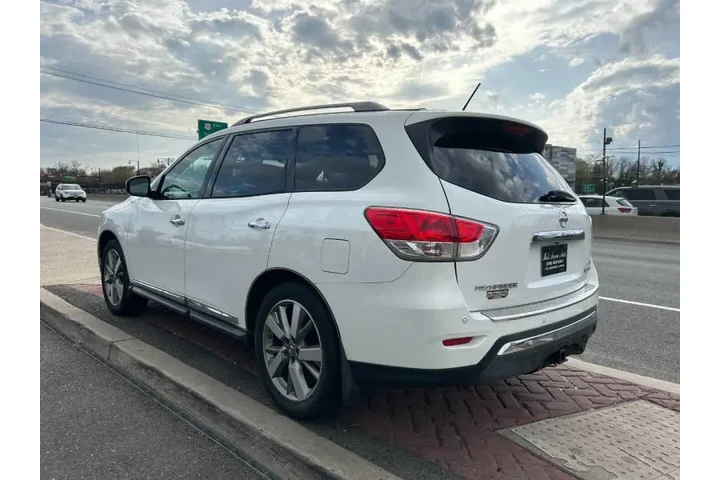 $10895 : 2014 Pathfinder Platinum image 6