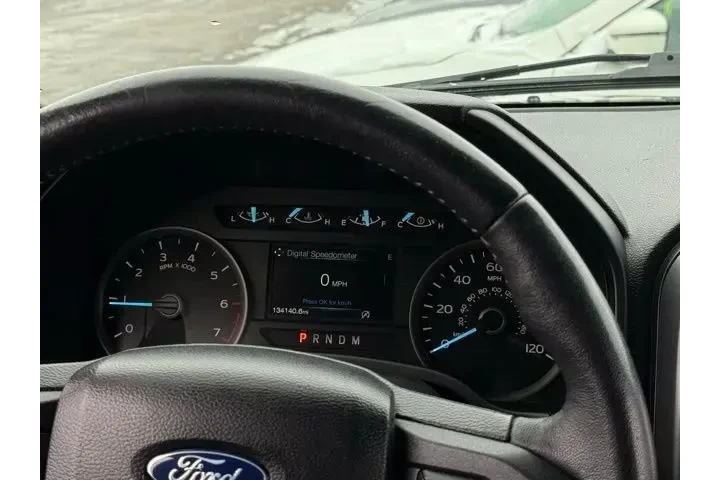 $22000 : Ford F-150 2020 4x4 XLT 4dr image 9