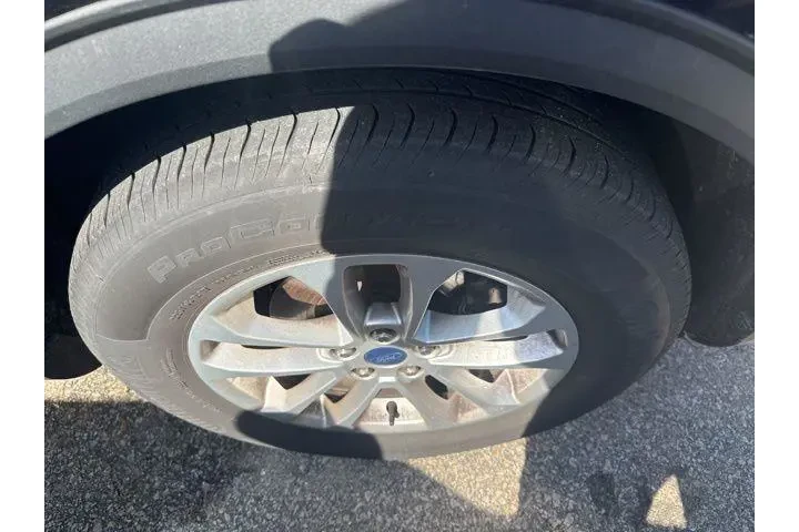 $20992 : Ford Escape 2022 AWD SE 4dr image 4