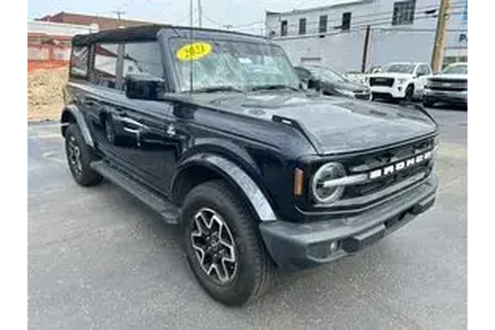 $32998 : Ford Bronco 2021 4x4 Base 4d image 2